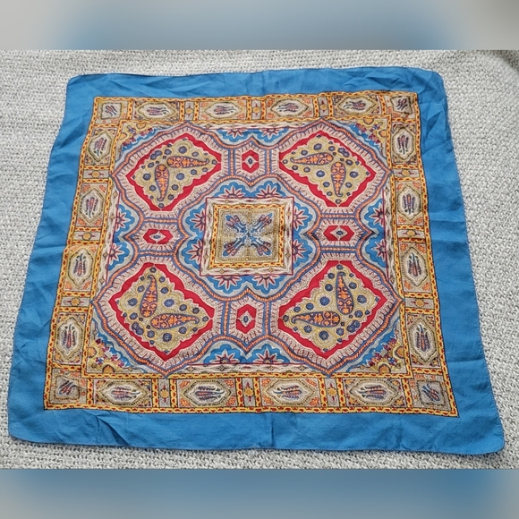 Liberty Scarf Paisley Design made in England - Picture 1 of 3